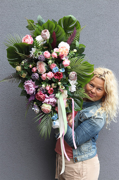 Lunetti, wiązanka nagrobna z monsterą, dł.77cm