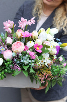 Łąka Greolo Pink, kompozycja nagrobna w naczyniu