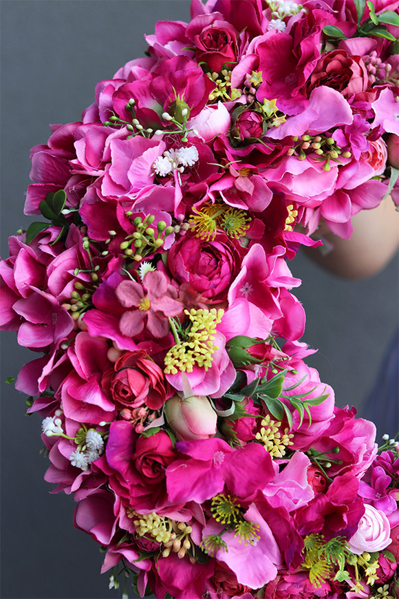 Fuksja Letta, bogaty wianek dekoracyjny