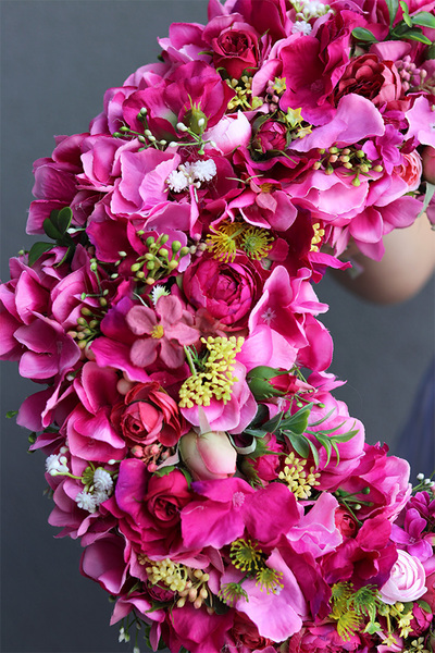 Fuksja Letta, bogaty wianek dekoracyjny