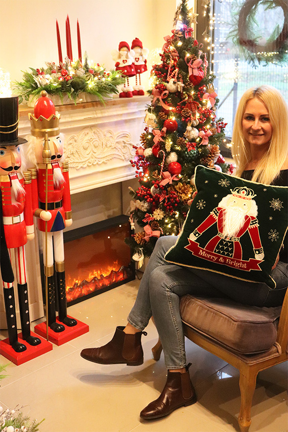 Kraina Świętego Mikołaja, choinka dekoracyjna sztuczna