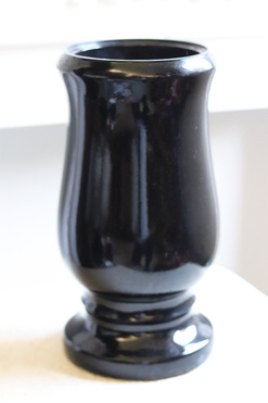 Czerń Żałobna A, ciężki flakon nagrobny, wys.28cm 