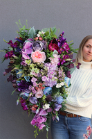 Mystery Geffea, fioletowa wiązanka nagrobna