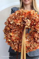 Fall Hydrangeas New, wianek na drzwi z pomarańczowych hortensji