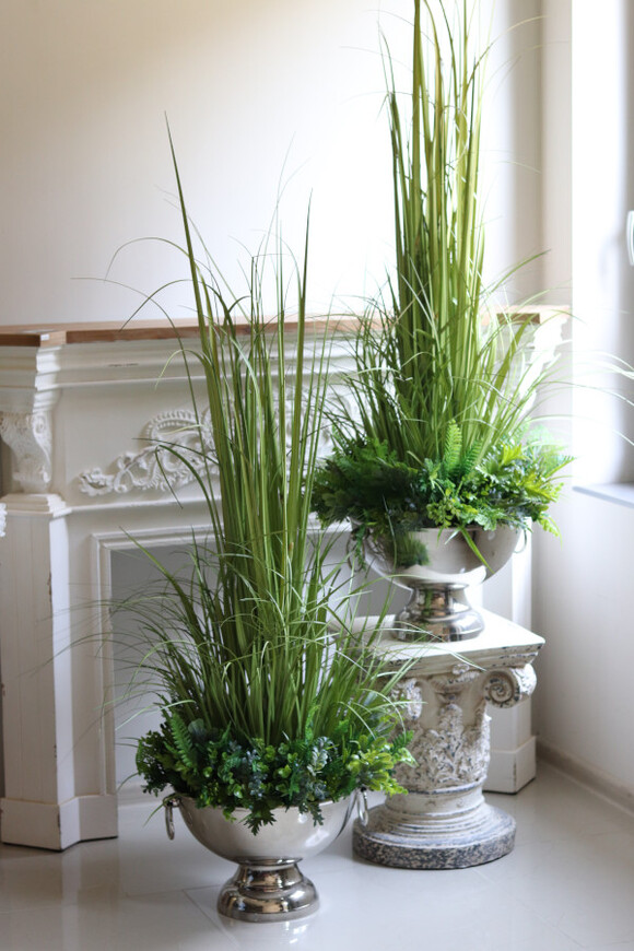 Hotels Green Premium, kompozycja z trawami w pucharze