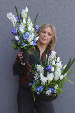 Tulip Iris, dekoracja nagrobna w misie, wys.50cm