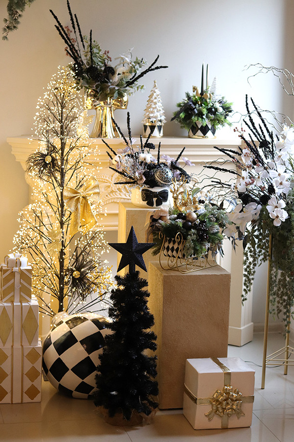 Black Winter, dekoracyjna choinka sztuczna w jucie z gwiazdą