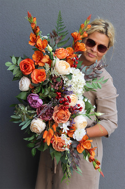 Belinda 2, elegancka kompozycja nagrobna, wym.40x86cm