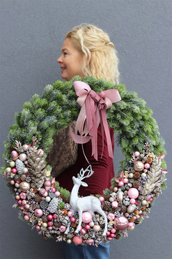 duży świąteczny wianek, Ze Srebrnym Jeleniem, śr.63cm