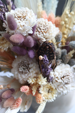 Orfitta Beige, welurowy flowerbox boho z suszem, wys.38cm