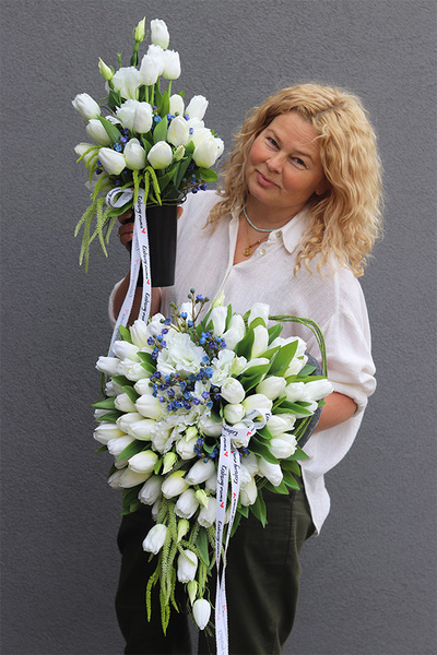 White Heart, bukiet nagrobny we wkładzie do wazonu