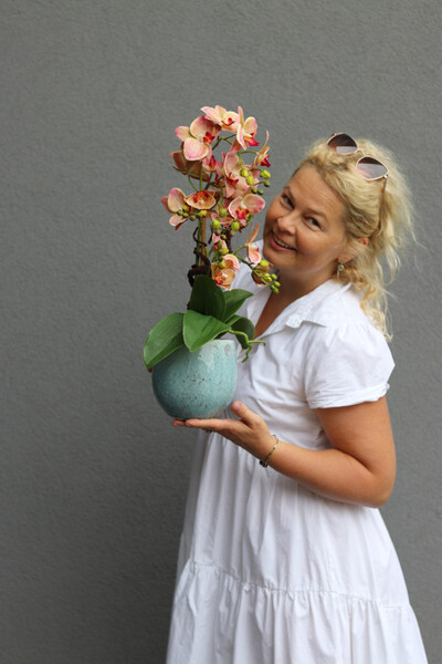 Turkusia Granada, gumowy storczyk w ozdobnej donicy, wys.50cm