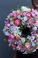 Arabeska 2, bogaty pastelowy wianek na drzwi, śr.34cm