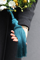 Orchidelia White 3, asymetryczny wianek z chwostem