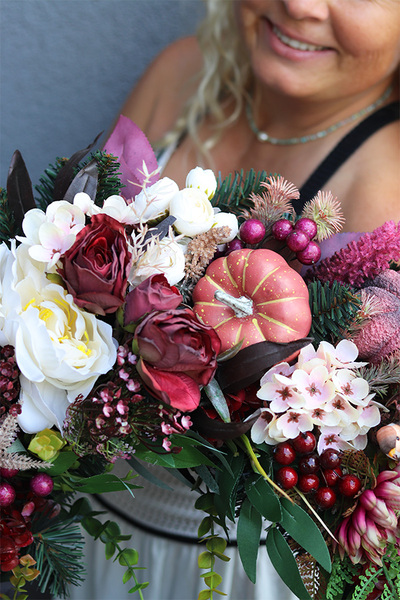 Ylenne, okazały jesienny wianek z dyniami