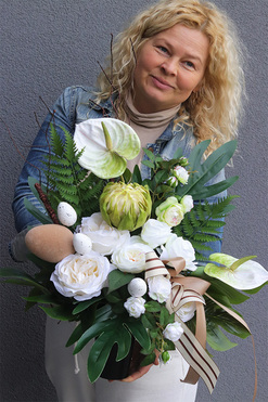  Luksuria Easter, bukiet nagrobny we wkładzie do wazonu, dł.63cm 