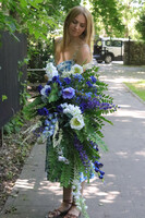 Bluetta Greddier, bukiet nagrobny do położenia