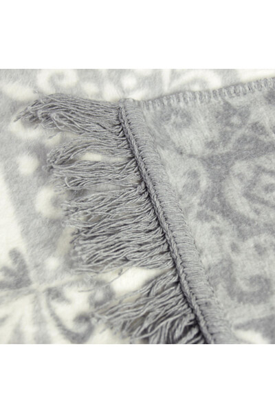 Queen, miękki koc z frędzlami