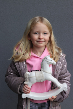 OD RĘKI Konik na Biegunach Horsey, figurka dekoracyjna, wym.28x30cm