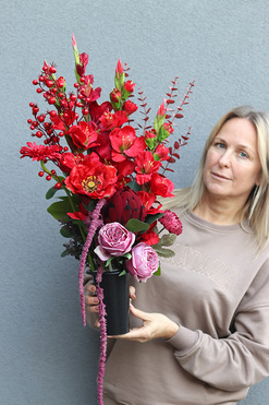 Czerwona Poświata, bukiet nagrobny we wkładzie do wazonu, dł.65cm 