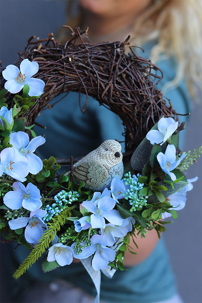 Florena Bird Blue, wianek dekoracyjny z ptaszkiem