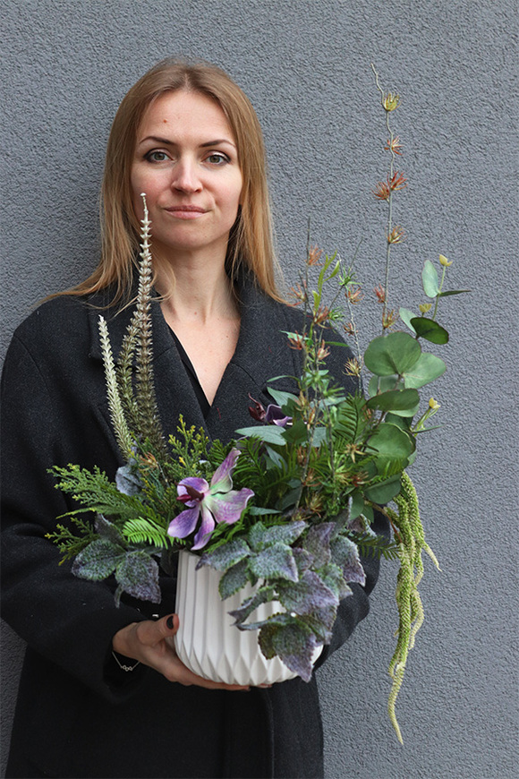 Hiltonia Midi, kompozycja kwiatowa