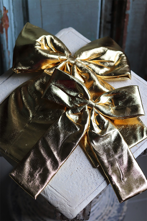 OD RĘKI Złota Kokarda, świąteczna zawieszka, wym.27x36.5cm