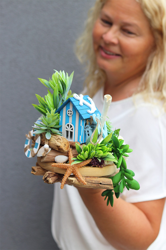 Grette, kompozycja marynistyczna z domkiem