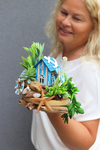 Grette, kompozycja marynistyczna z domkiem