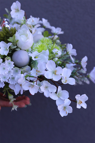 Easter Deco, kompozycja wielkanocna w srebrnym naczyniu