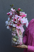 Magnolie Sweet Pink 3, wielkanocna kompozycja kwiatowa w szkle