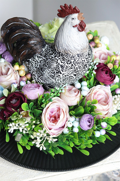 Klementi Easter, wielkanocny stroik na czarnej tacy