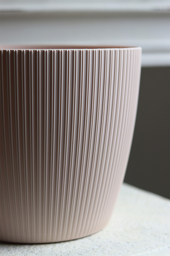 Magnolia, osłonka doniczka, beżowa,