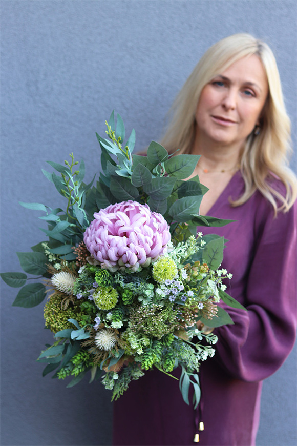 Kerrata New 3, pastelowy bukiet nagrobny we wkładzie