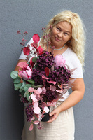 Herenata, nowoczesny bukiet nagrobny we wkładzie, dł.67cm