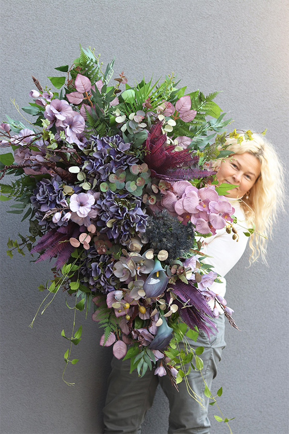 Mortario Violet, okazała wiązanka nagrobna