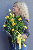 Yellow Dream Volcan, kompozycja nagrobna w misie