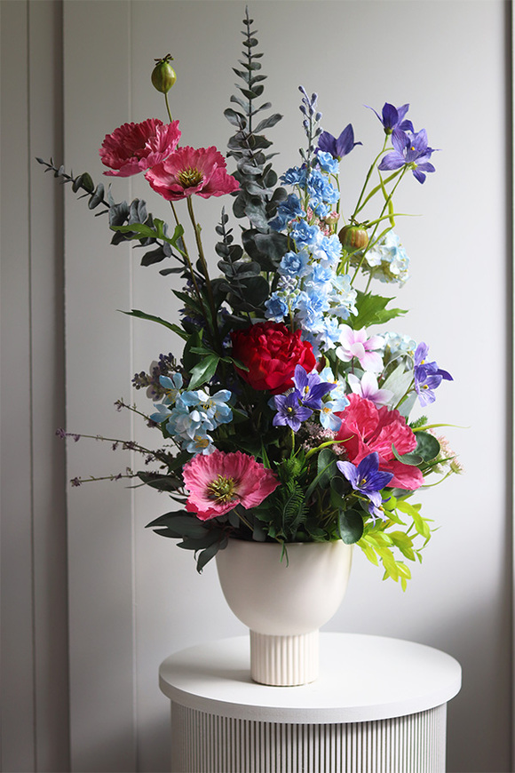 Kreoneta Tall, kompozycja kwiatowa w pucharze