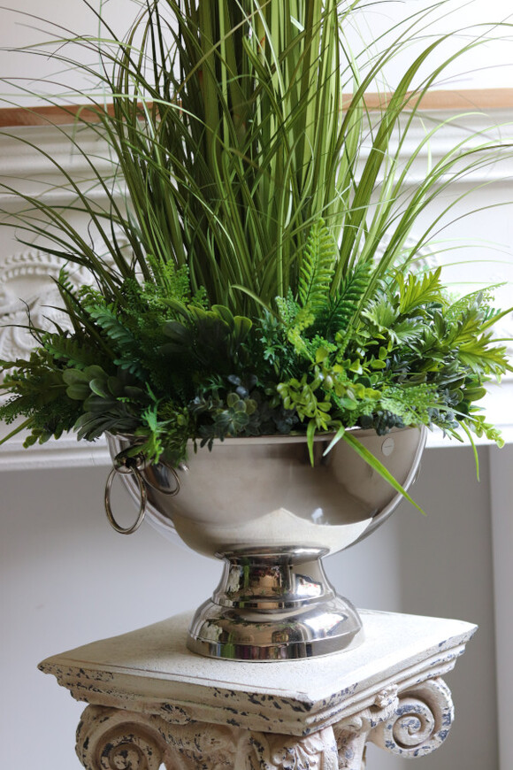 Hotels Green Premium, kompozycja z trawami w pucharze