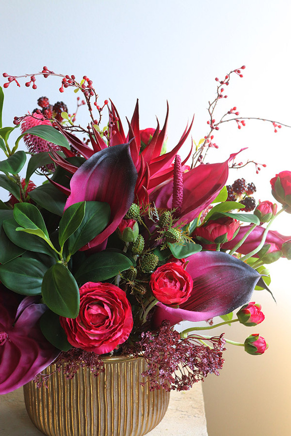 Cherry Antique, kompozycja kwiatowa z anturium