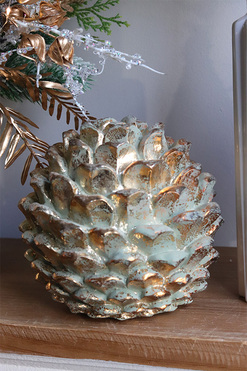 OD RĘKI Gold Line 2, szyszka figurka świąteczna, wym.16x17.5cm