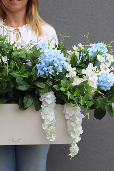 Belledia Trenata, elegancka kompozycja kwiatowa