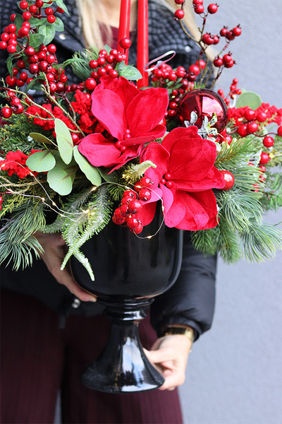 Karminowa Villa, świąteczny stroik w pucharze