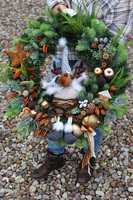 Reniferro, świąteczny wianek z lalką