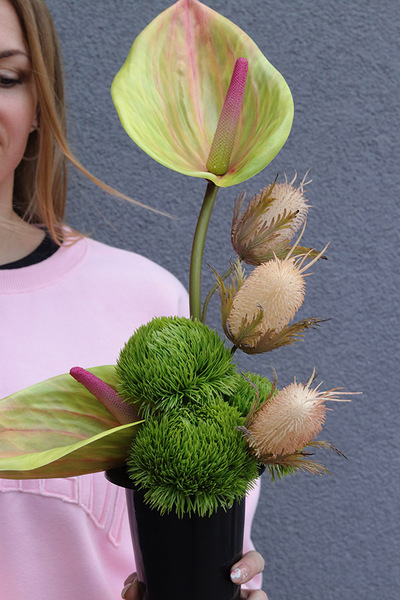 Clear Design Ramona, nowoczesny bukiet nagrobny we wkładzie