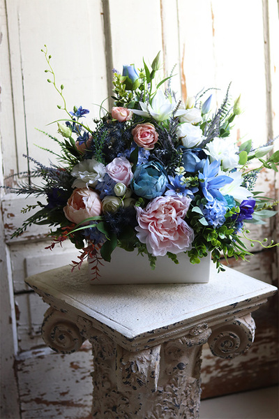 Mariwilioza, kompozycja kwiatowa pod ścianę, wym.42x59cm