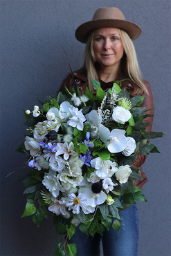 Biellina, wiązanka nagrobna na florecie, dł.60cm 