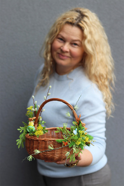 Henio, dwustronnie dekorowany koszyczek wielkanocny, wys.22cm