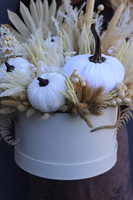 Pumpkin Creme Boho, jesienny flowerbox z dyniami, wy.45x46cm