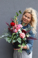 Valentina Mini, bukiet nagrobny we wkładzie